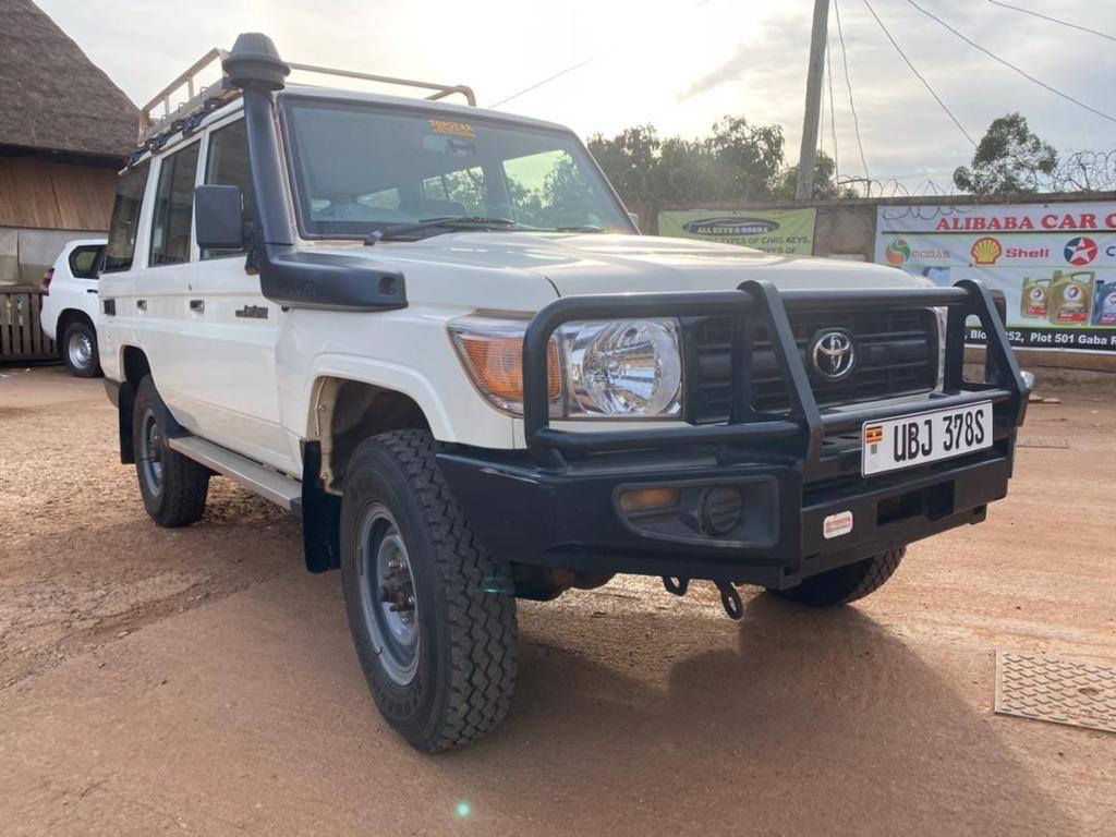 4 Best 4×4 Vehicles Ideal For Park Safaris In Uganda